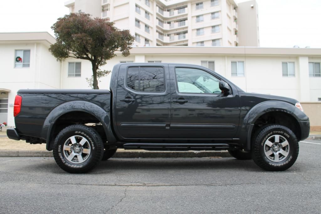 Nissan frontier body side moldings #6