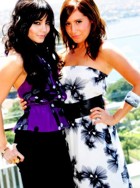 56149579ahmso111102008112328AM.jpg vanessa hudgens and ashley tisdale image by zparsh 56149579ahmso111102008112328AM.jpg vanessa hudgens and ashley tisdale image by zparsh