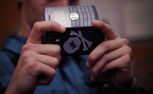 IMAGE: http://i643.photobucket.com/albums/uu153/flipsk8r008/Edited%20Junk/_MG_0451.jpg