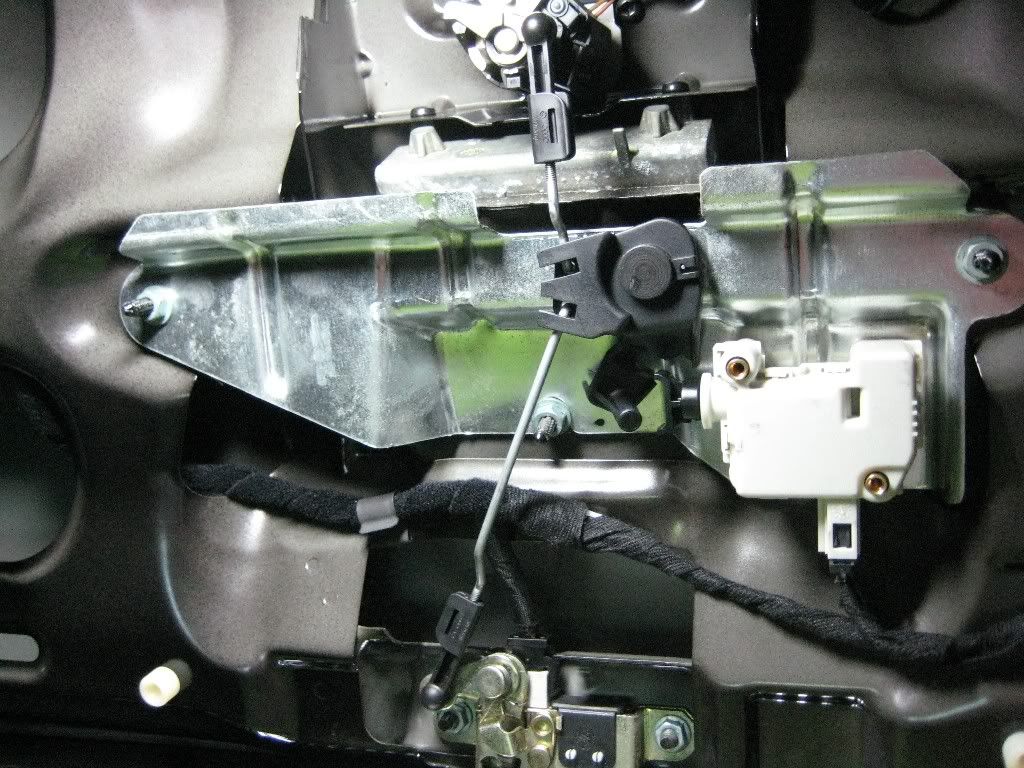 Trunk wont open with key fob but will with key VW Vortex Volkswagen