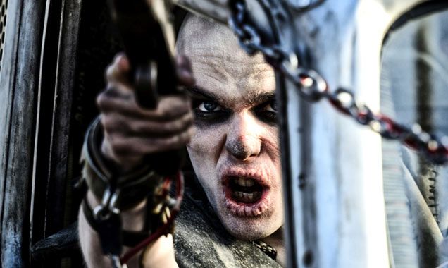 mad-max-fury-road-2015-nicholas-hoult-636-380.jpg