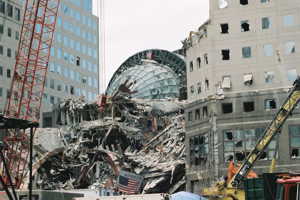 FEMA_-_4224_-_Photograph_by_Bri_Rodriguez_taken_on_09-27-2001_in_New_York.jpg