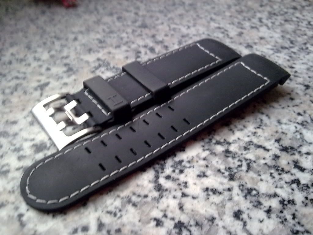 +++SOLD+++ Fs Brand new genuine hamilton x wind black rubber strap