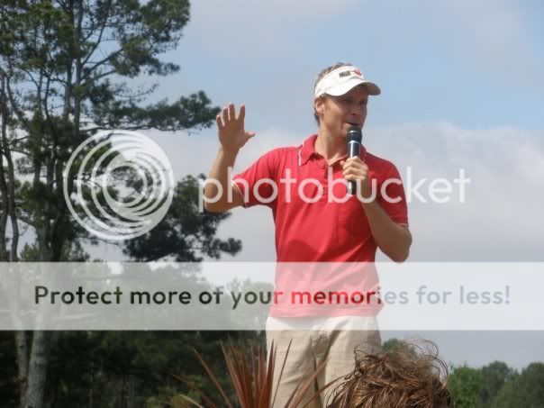 http://i643.photobucket.com/albums/uu159/albumbsbbrasil/Brian%20HHC%20Golf%20Tournament%20150609/34.jpg